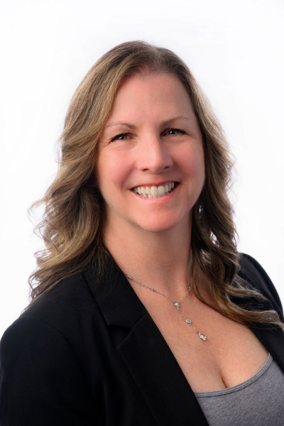 Headshot of Julie McDermott
