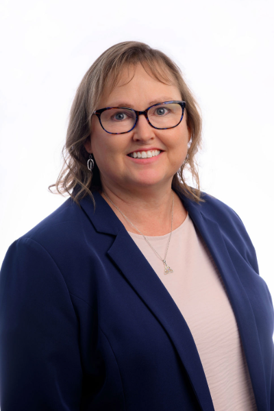 Headshot of Karrie Vinters