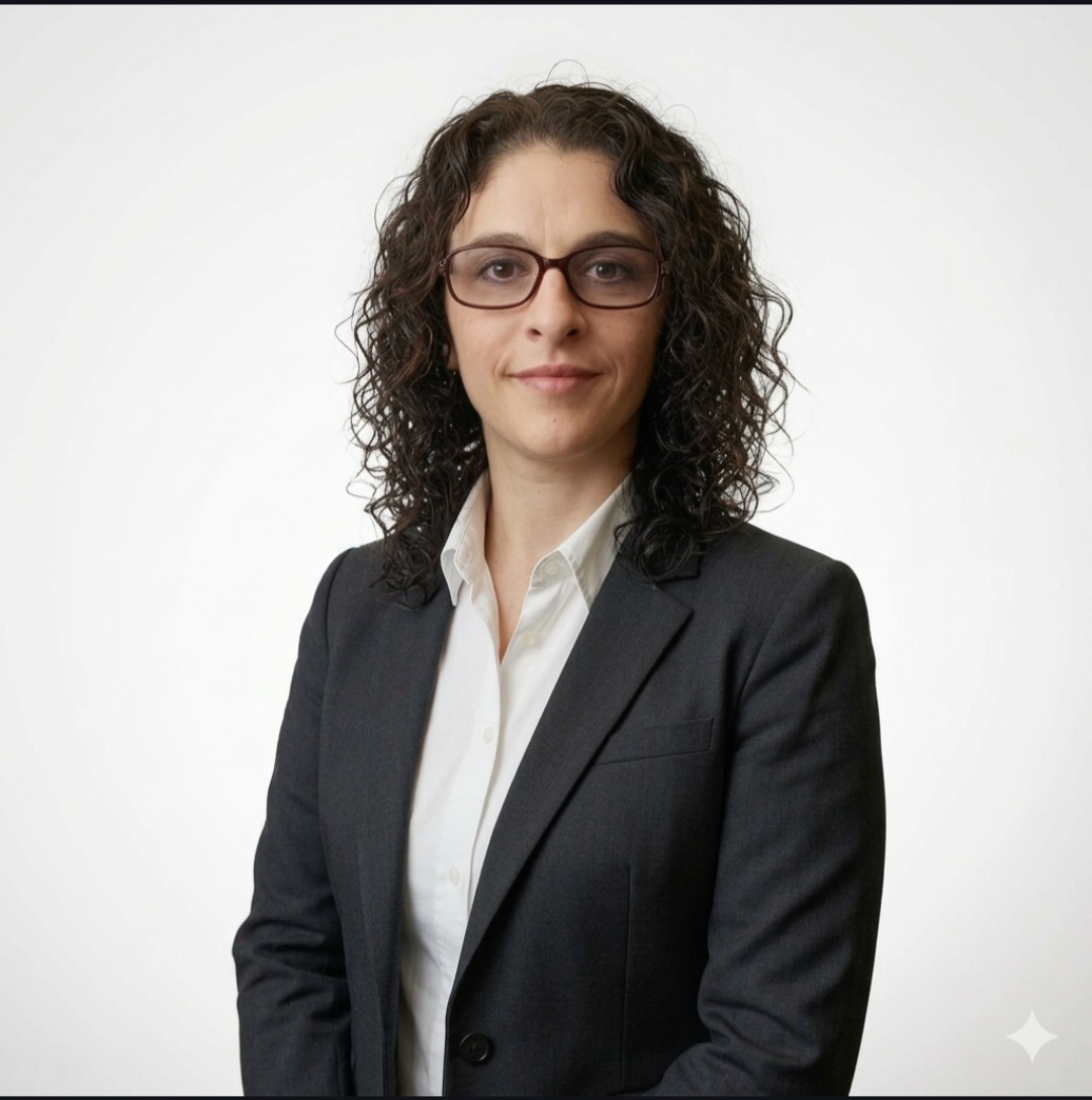 Headshot of Heather Dyer