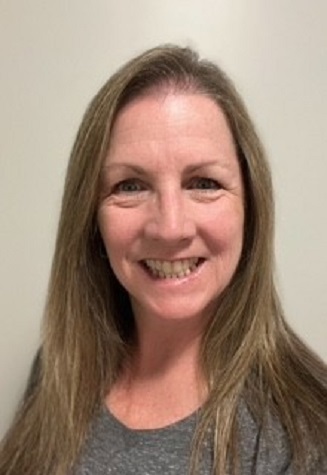 Headshot of Julie